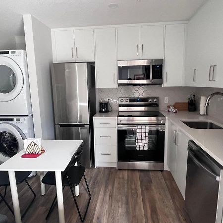 Mountain View Studio In Town Канмор Екстериор снимка